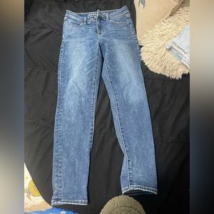 American eagle Medium wash size 4 short length super high rise jeggings